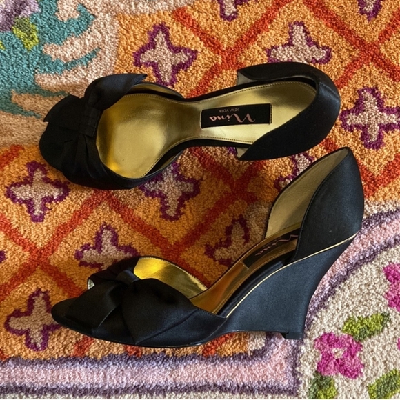 Nina formal satin wedge heels - Picture 6 of 8